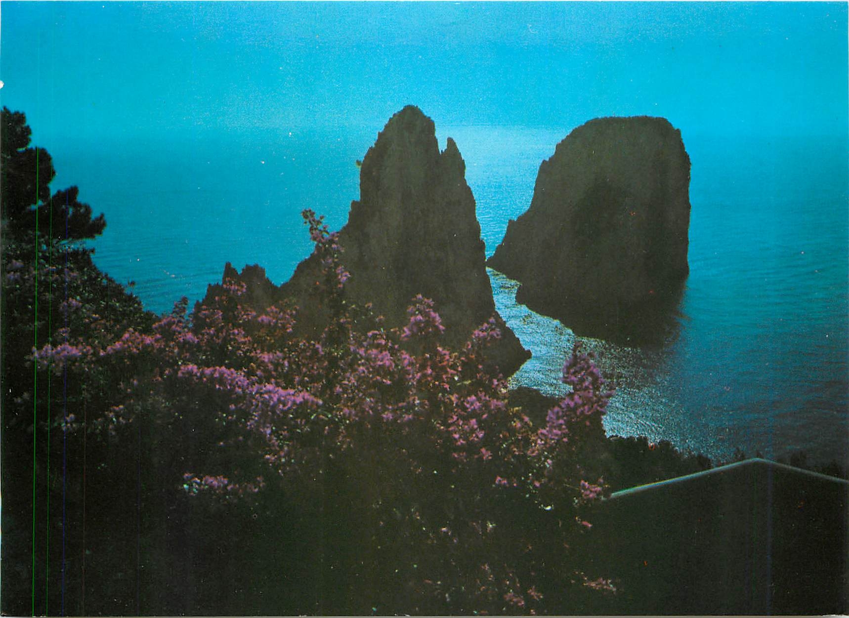 CPM Capri Faraglioni dans le faux jour 
