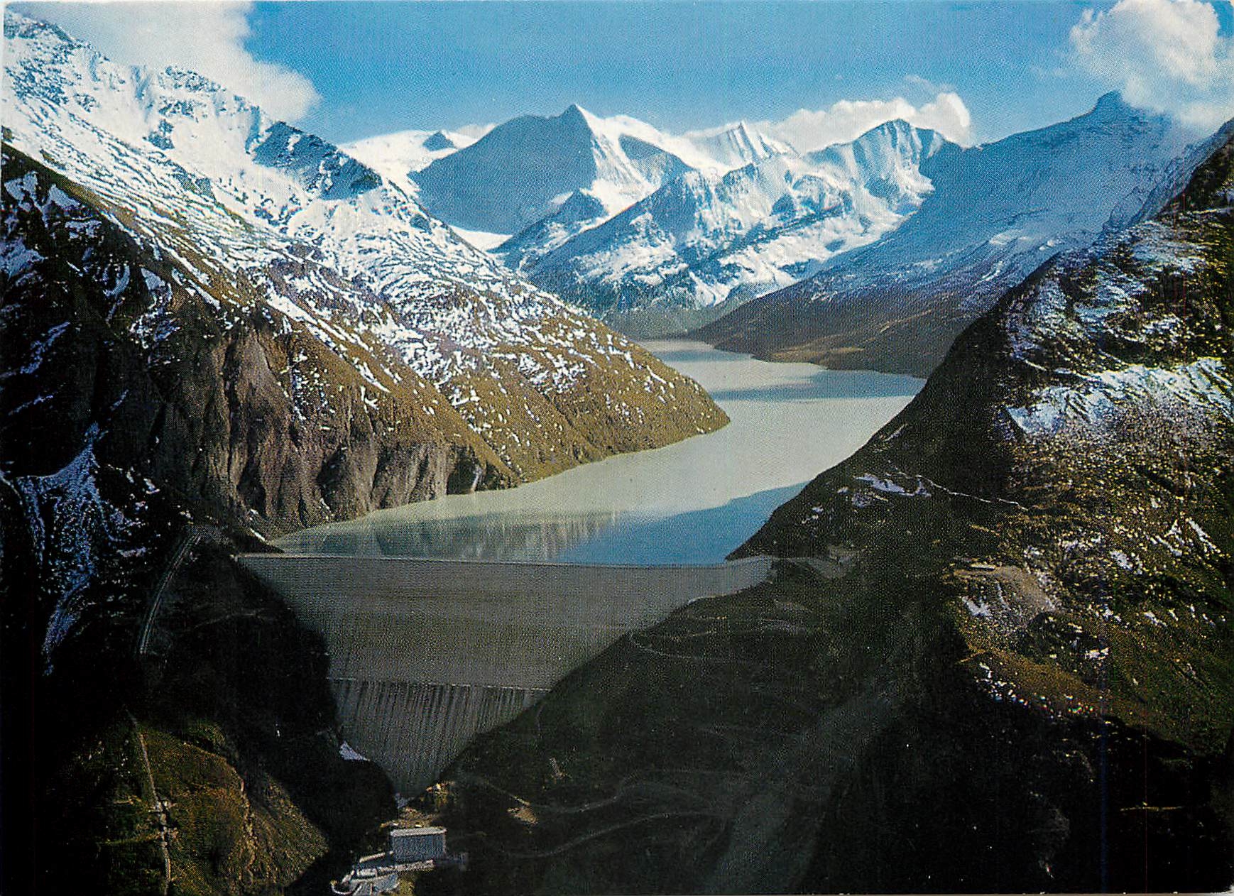 CPM Barrage et lac de la Grande Dixence au fond le Mont Blanc de Cheillen 