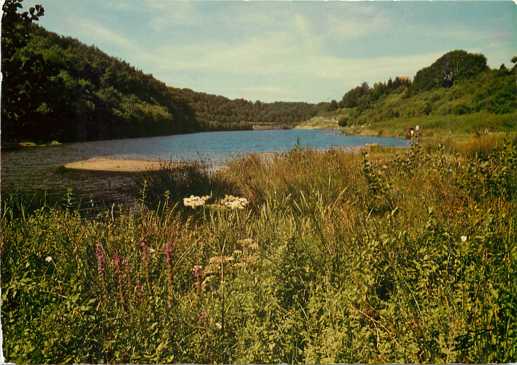CPM Neris les Bains Station thermale du systeme nerveux Le plan d'eau 