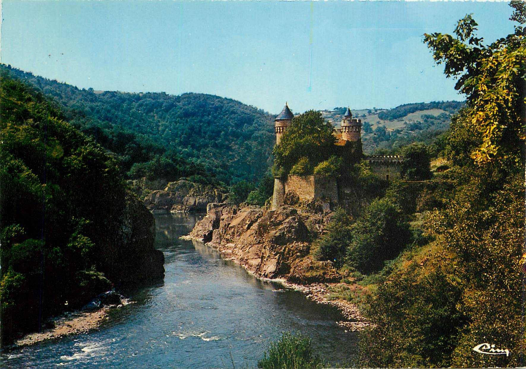 CPM La Loire Touristique Chateau de la Roche 