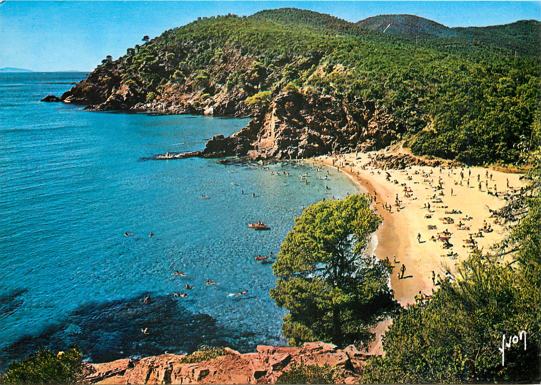 CPM Cavalaire sur Mer Var Plage de Bon Porto 