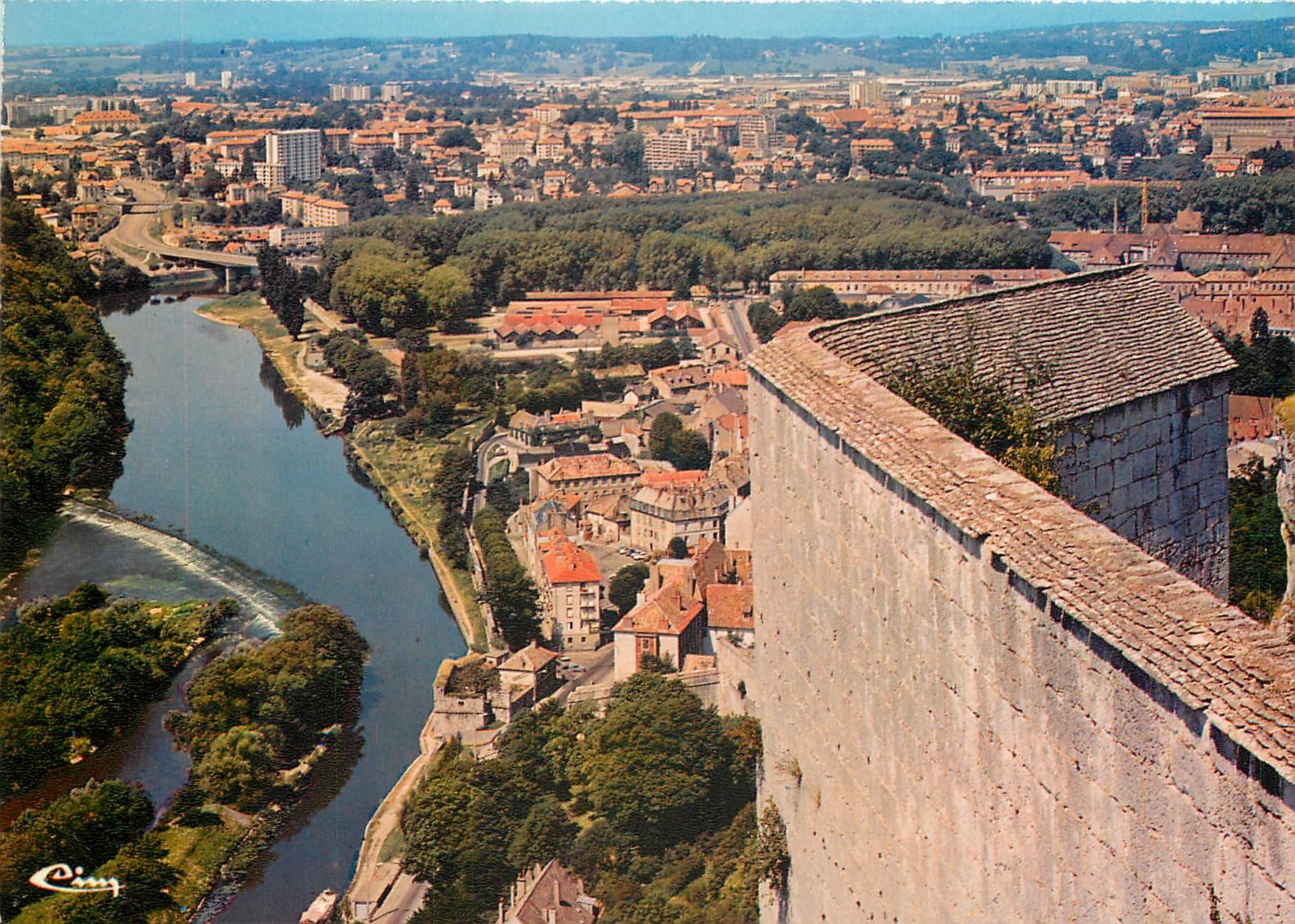 CPM Besancon Doubs Les remparts ouest de la citadelle et la vallee du Doubs 
