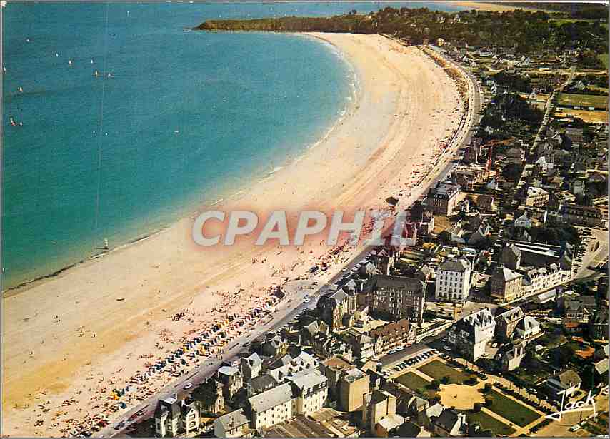 CPM Saint Cast La Plage et la Pointe de la Garde 