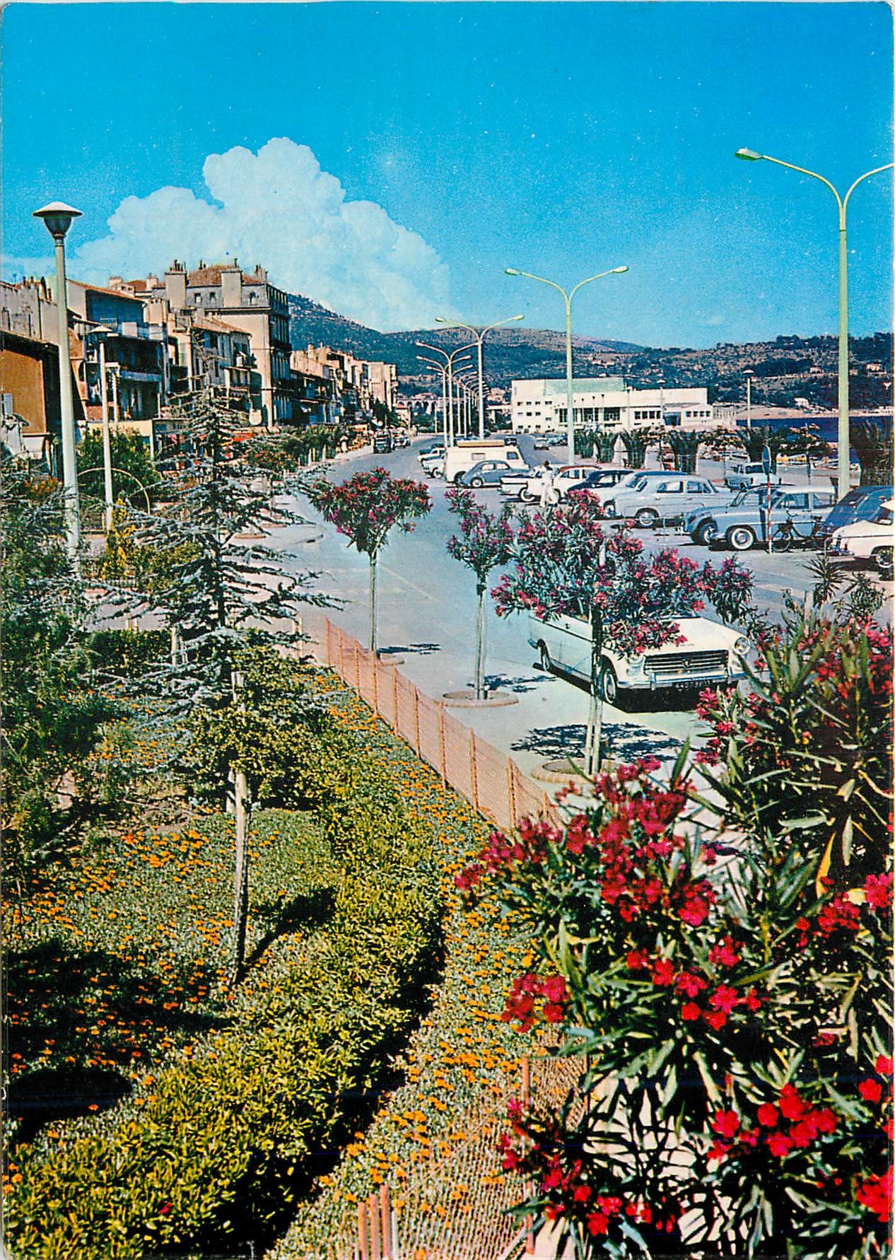 CPM Bandol Les Quais et le Casino 