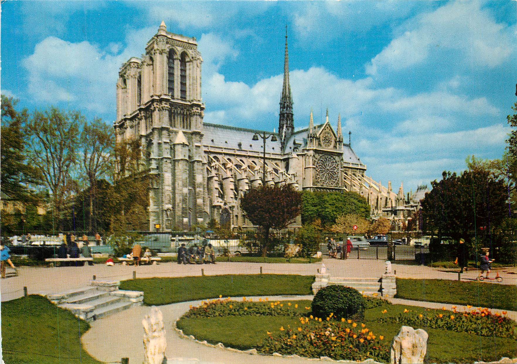CPM Paris Notre Dame de Paris et le Square Viviani 