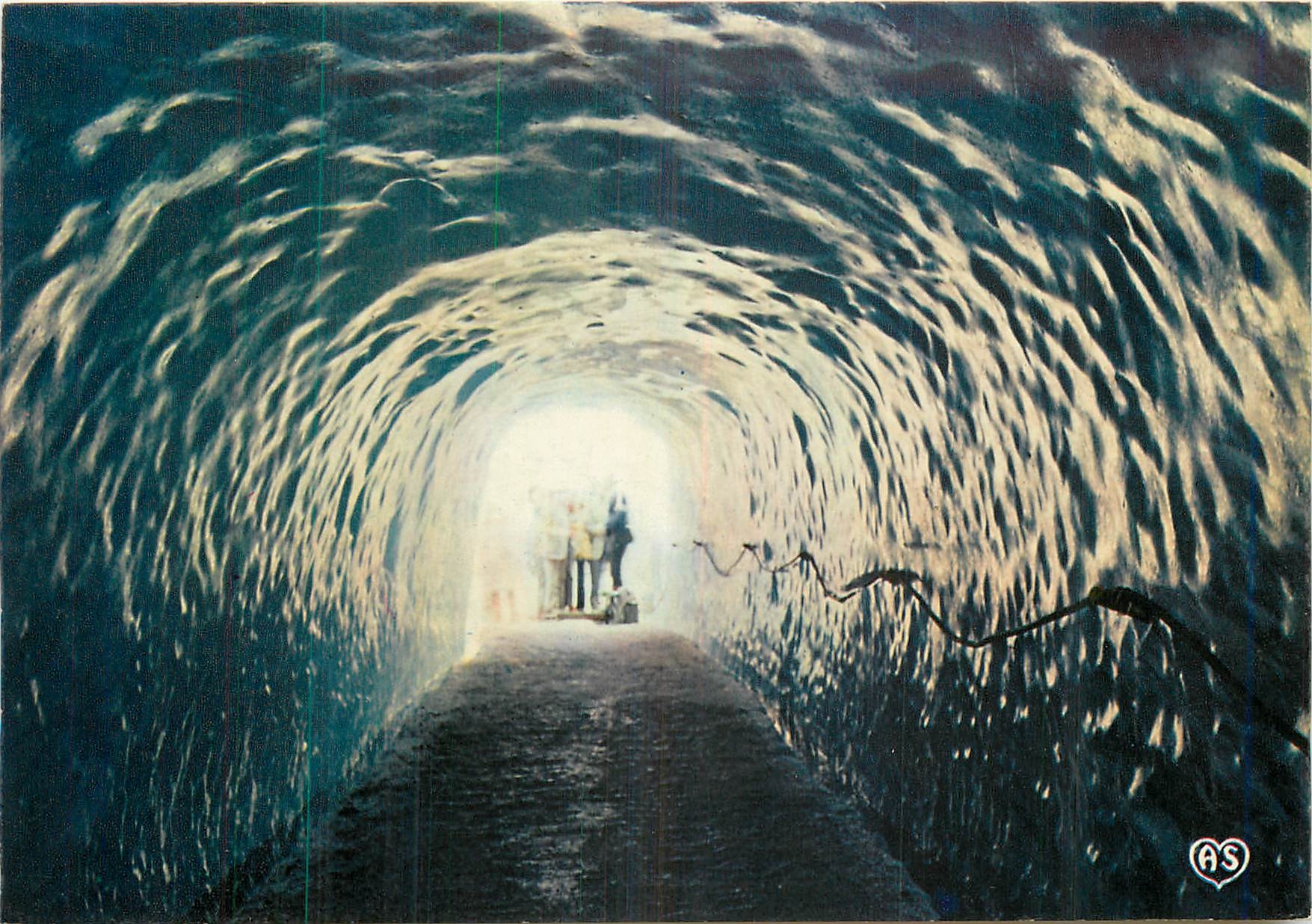 CPM Chamonix Mt Blanc La Grotte de la Mer de Glace L'Entree 
