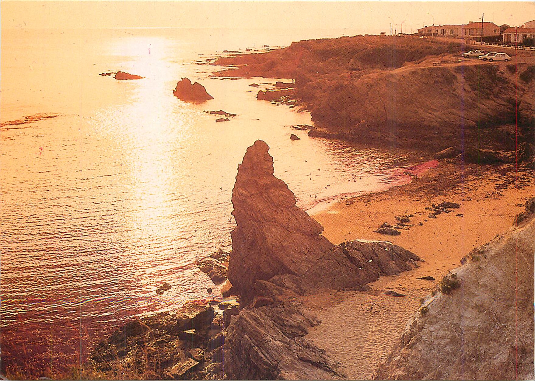 CPM Bretignolles sur Mer Vendee Le Rocher de Ste Veronique au soleil couchant 