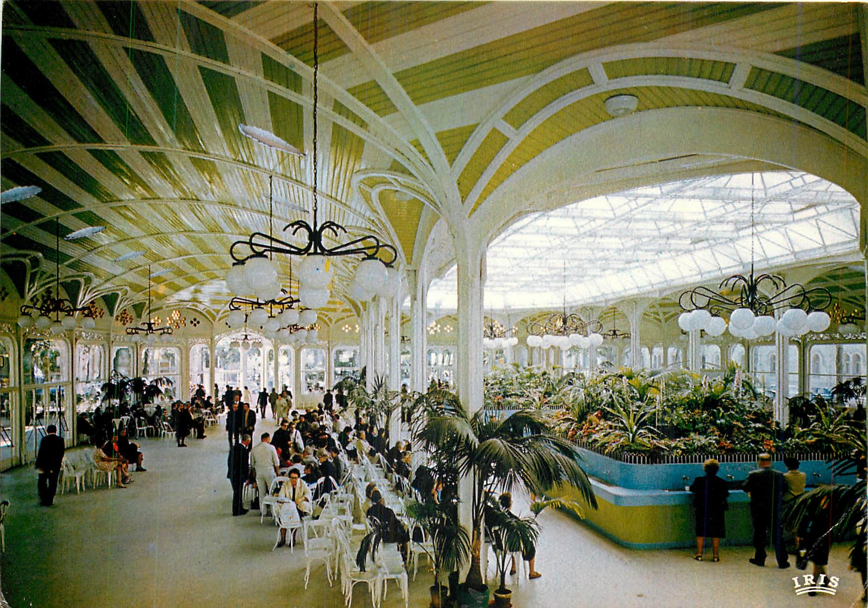 Vichy — Le Hall des Sources — éditeur IRIS