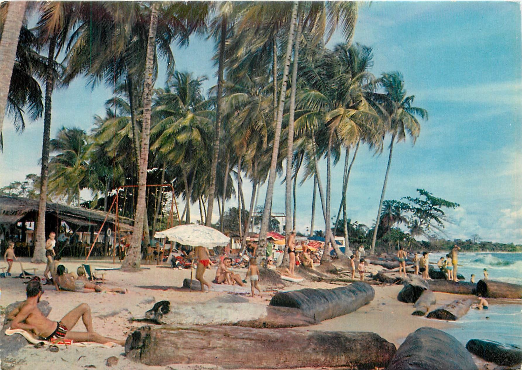 CPM La Plage du Tropicana a Libreville 