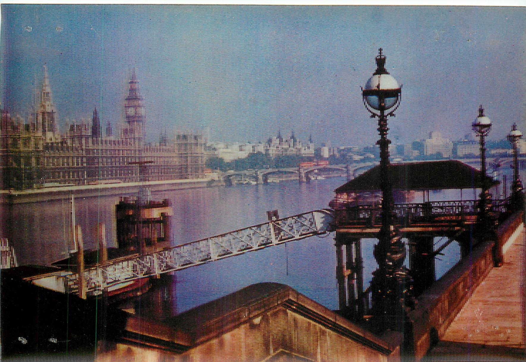 Houses of Parliament & River Thames, London — 3D Photographic Greeting Card — D-3002