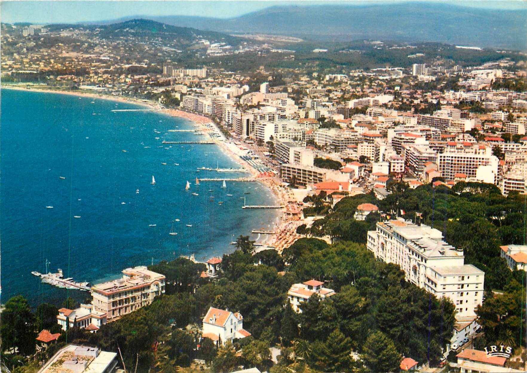 CPM Juan les Pins A Mmes Vue generale 