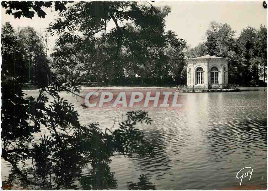 Fontainebleau — Étang des carpes et pavillon de l'Empereur — André LECOMTE, Éditions d'Art GUY