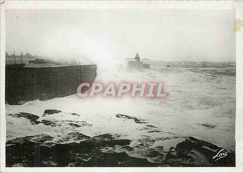 CPM Quiberon Port Maria La Jetee un jour de Tempete 