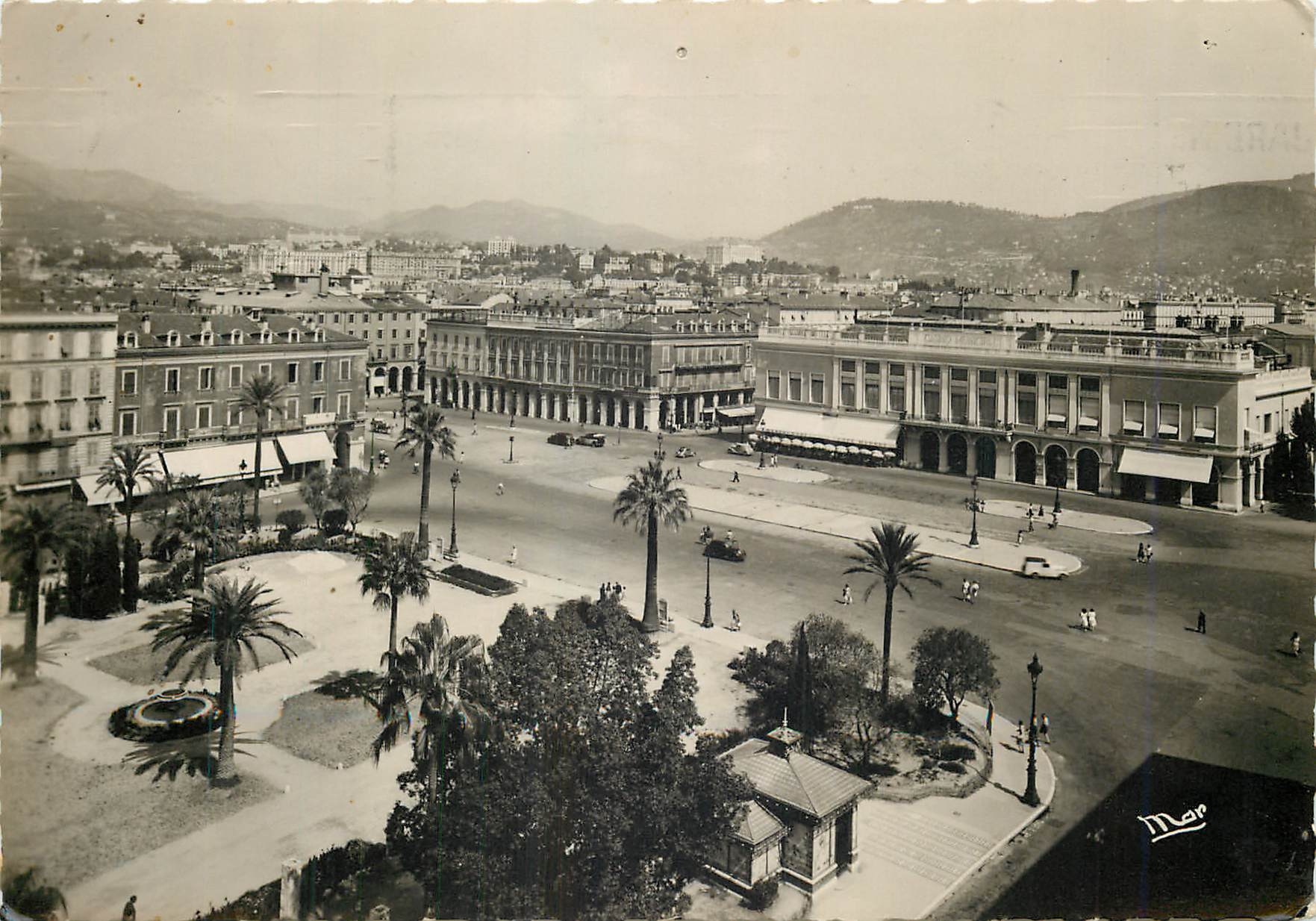 Place Masséna — Nice — Éditeur : Les Editions Maréchal de Cimiez
