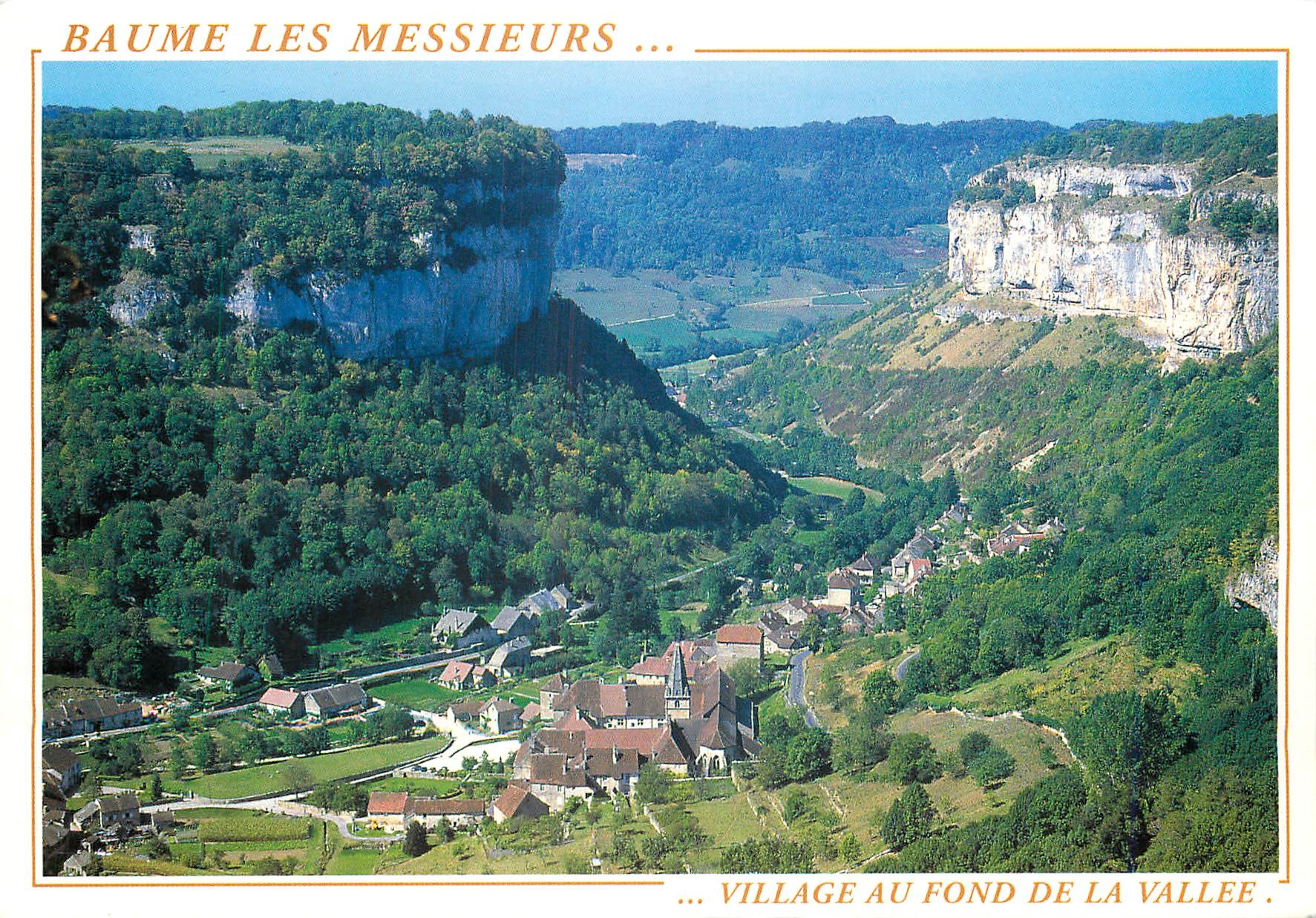 CPM Baume les Messieurs Village au fond de la Vallee 
