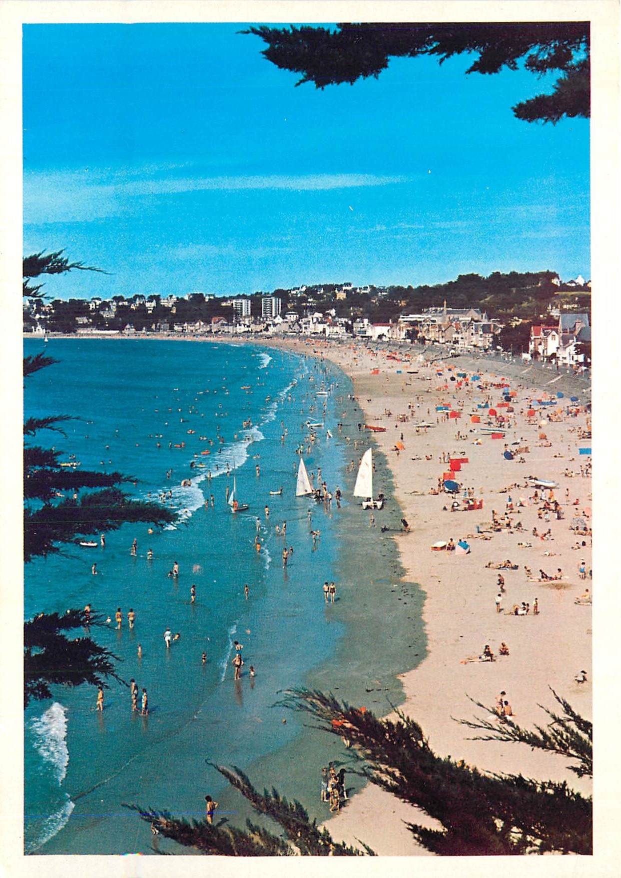 CPM Bretagne Le Val Andre La Plage vue des Murs Blancs 