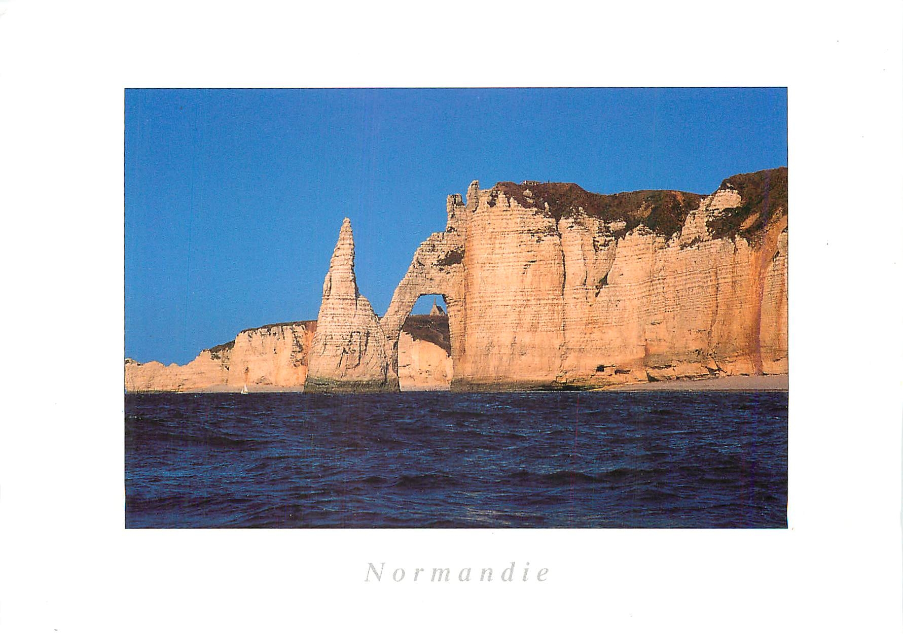 CPM Normandie Etretat l'Aiguille Creuse 
