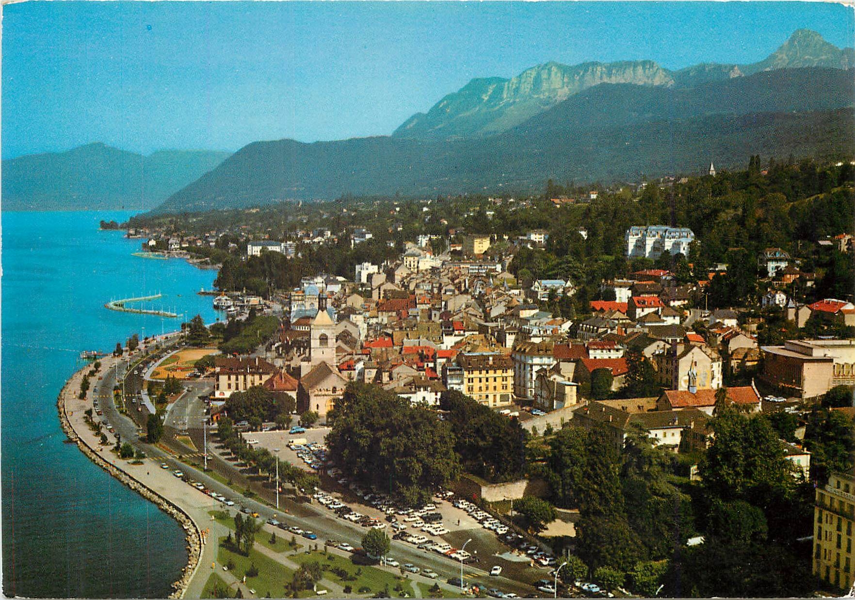 CPM Evian les Bains Haute Savoie Le Lac Leman la Ville et les Monts du Chablais 
