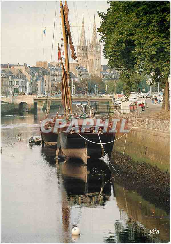 CPM La Bretagne Pittoresque Quimper Sur la riviere de l'Odet Bateau
