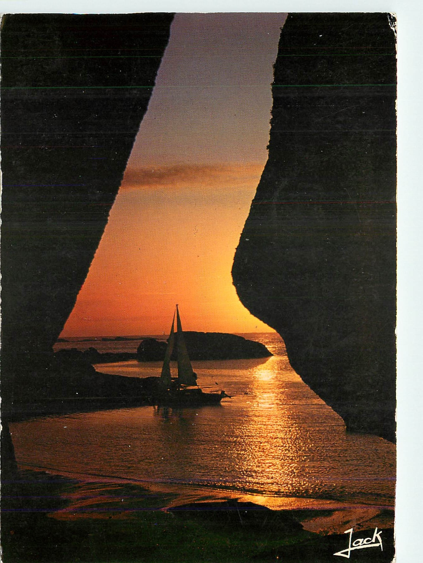 CPM Couleurs de Bretagne Soleil Couchant sur la cote rocheuse 