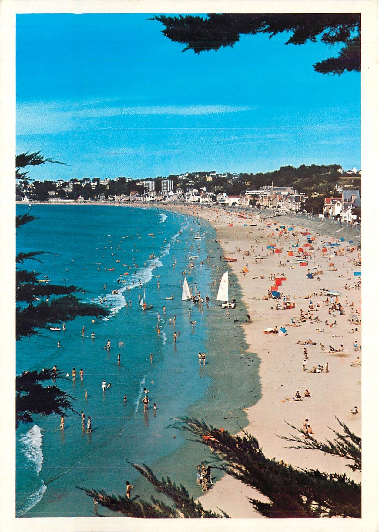 CPM Bretagne Le Val Andre La Plage vue des Murs Blancs 