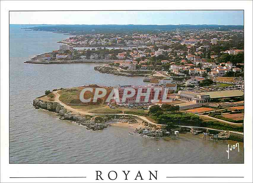 CPM Royan Charente Maritime Vue aerienne Au premier plan 