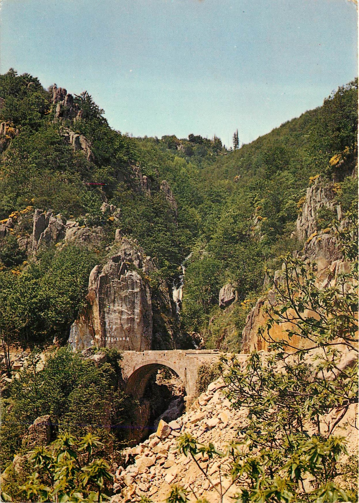 CPM Le Massif de l'Aigoual Gard La Cascade et le Pont du Saut de la Chevre entre le Vican et l'Esper