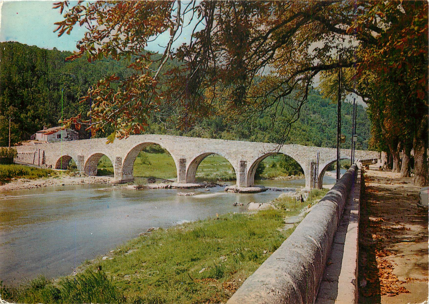 CPM Les Cevennes Touristiques Saint Jean du Gard Le Vieux Pont sur le Gardon 