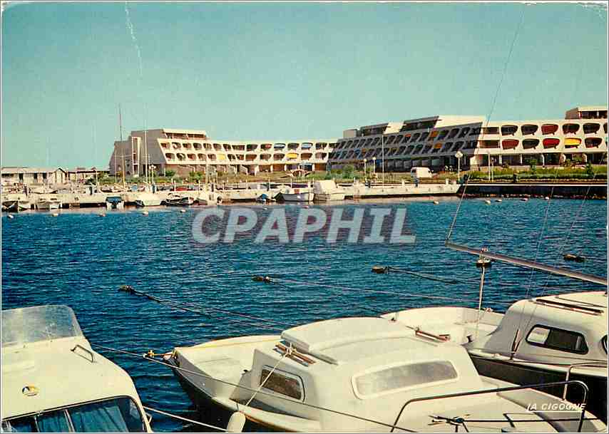 CPM Port Camarque Gard Le Port et Residence Escale 
