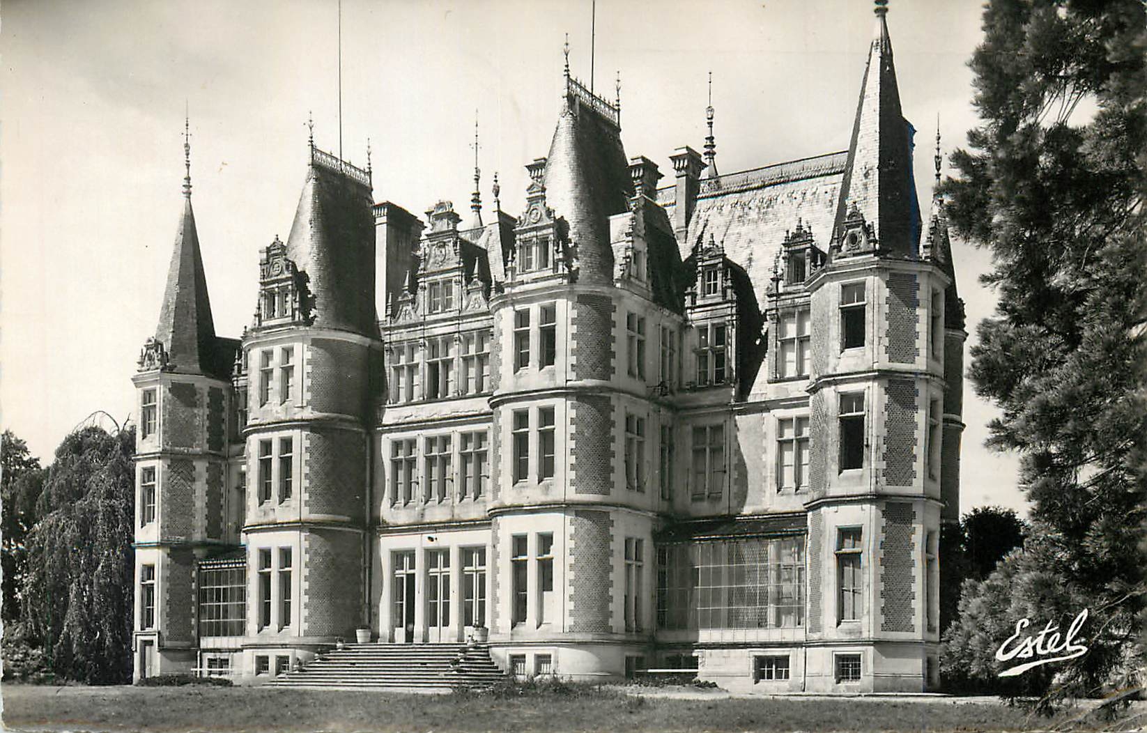 Château de la Bourdinière — Nogent-le-Rotrou (E.-et-L.) — Éditions Estel, n° 20577