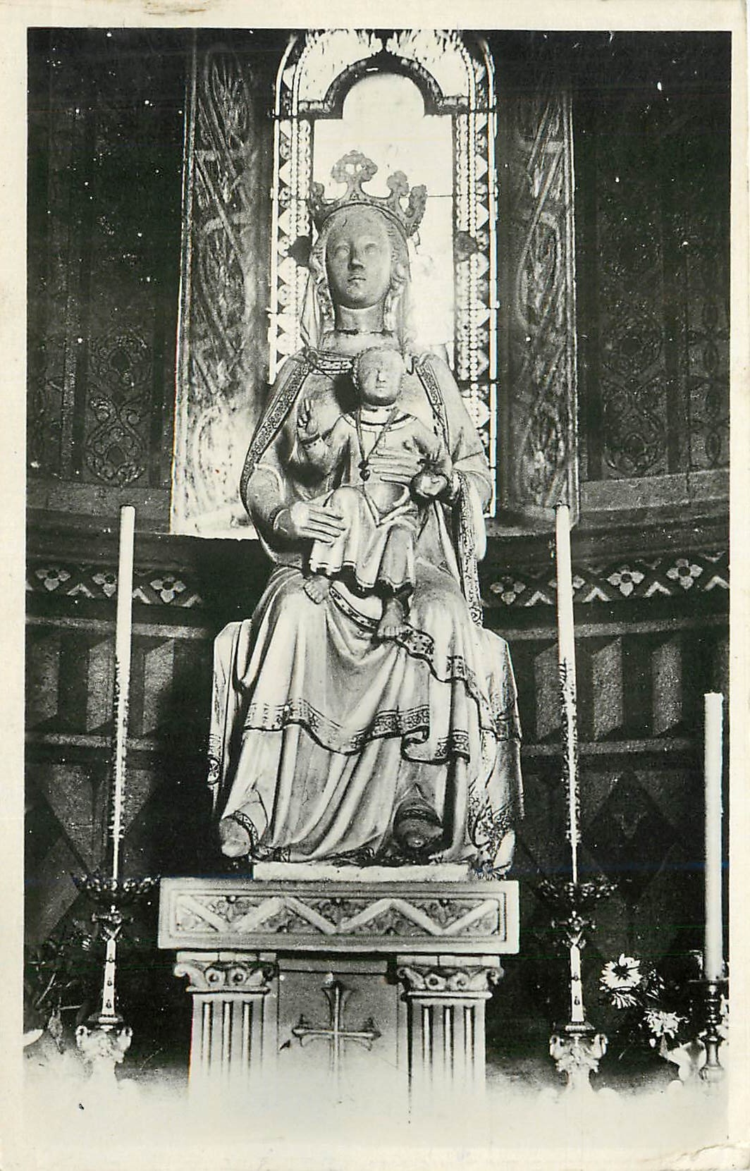 CPM Bourbon l'Archambault Statue de ND de Bourbon 