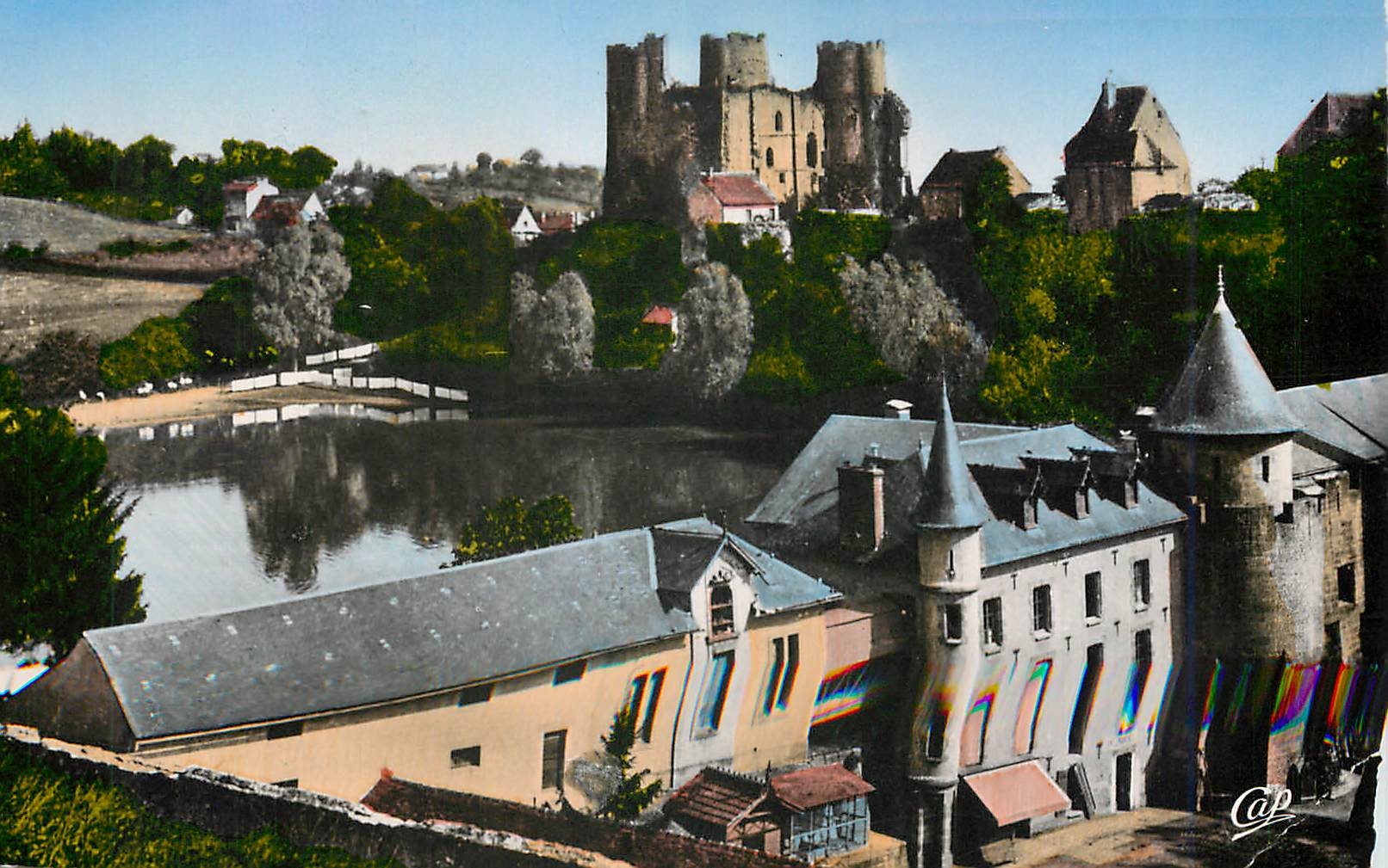 CPM Bourbon l'Archambault Le Chateau le Moulin et l'Etang 