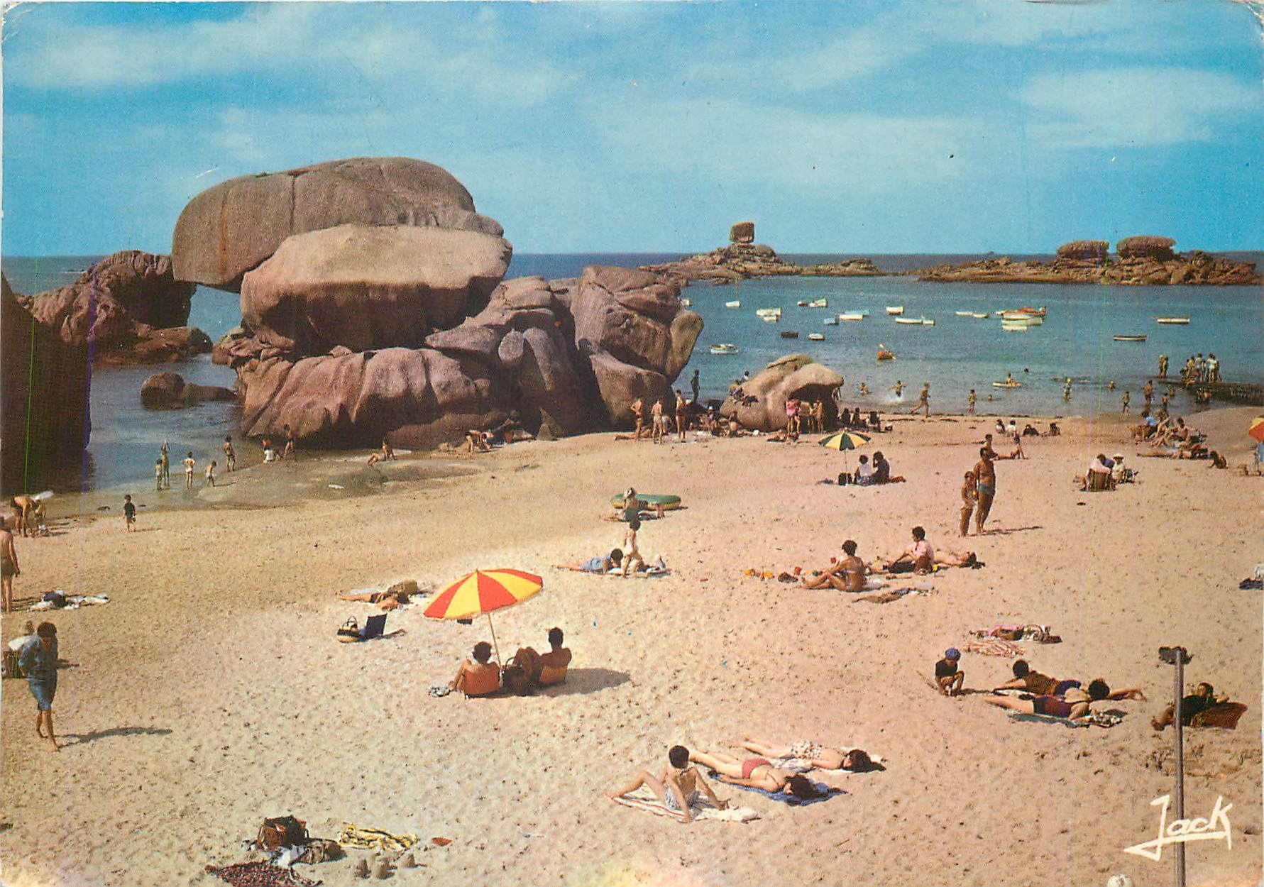 CPM Tresgastel C du N Ville Touristique Europe La Plage de Coz Pors 