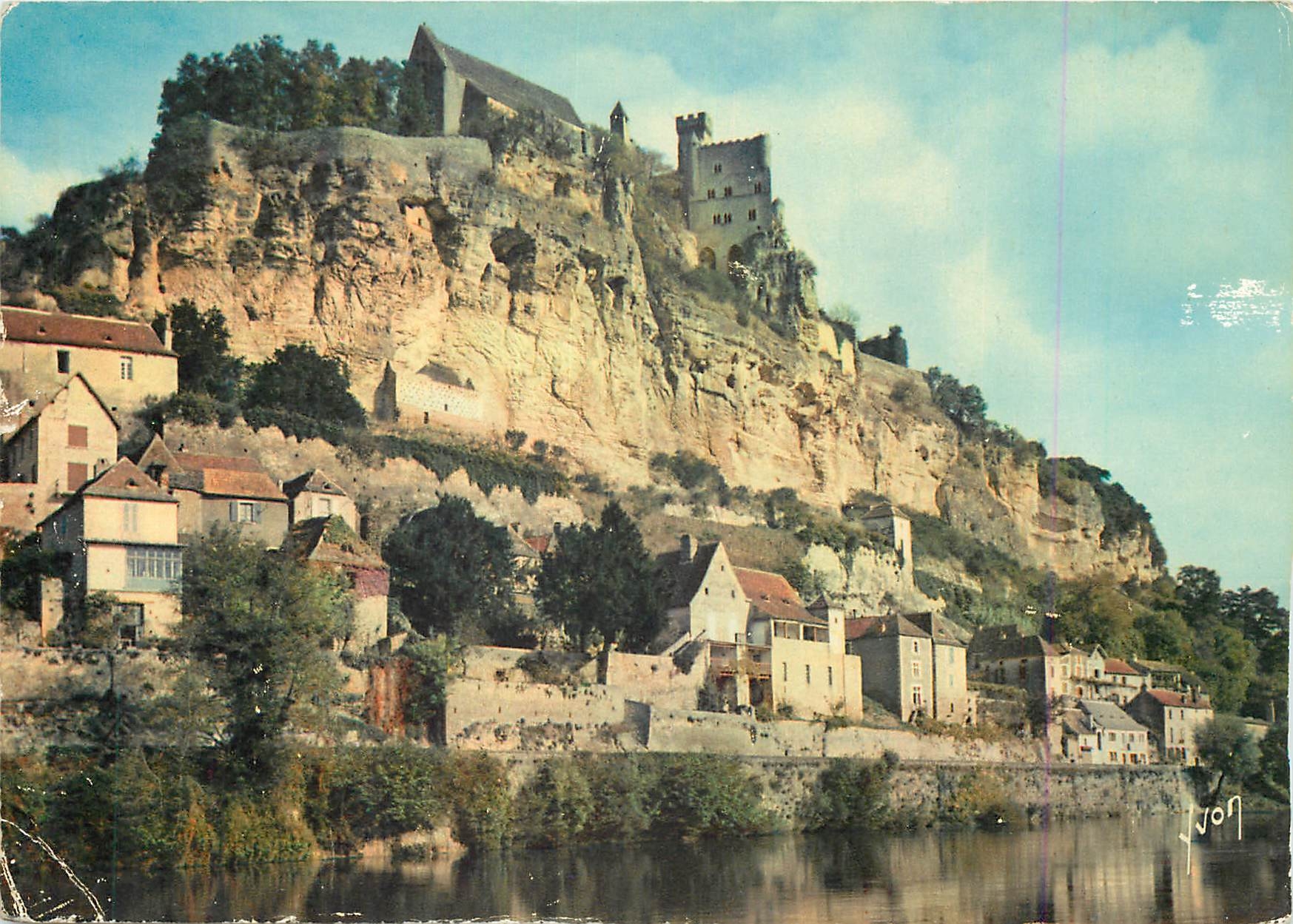 Beynac-et-Cazenac — Schloss, das den Dorf überblickt — Éditions d'Art 'YVON'