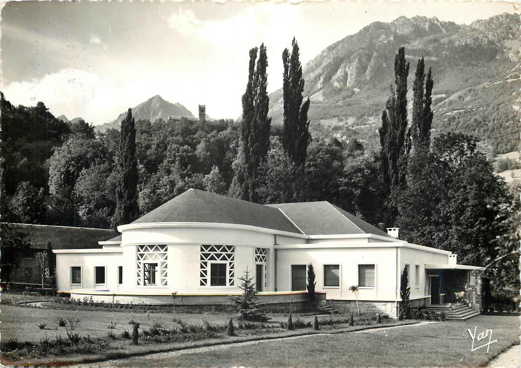 Le Casino — Luz-Saint-Sauveur — Édition Quinault, Lourdes - Recto