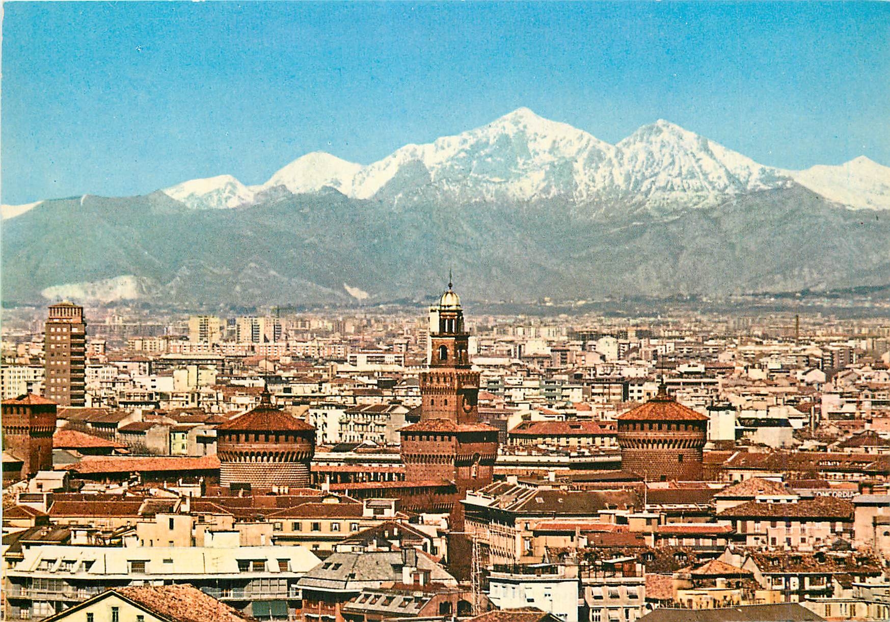 CPM Milano Le Chateau et au fond la Grigna 