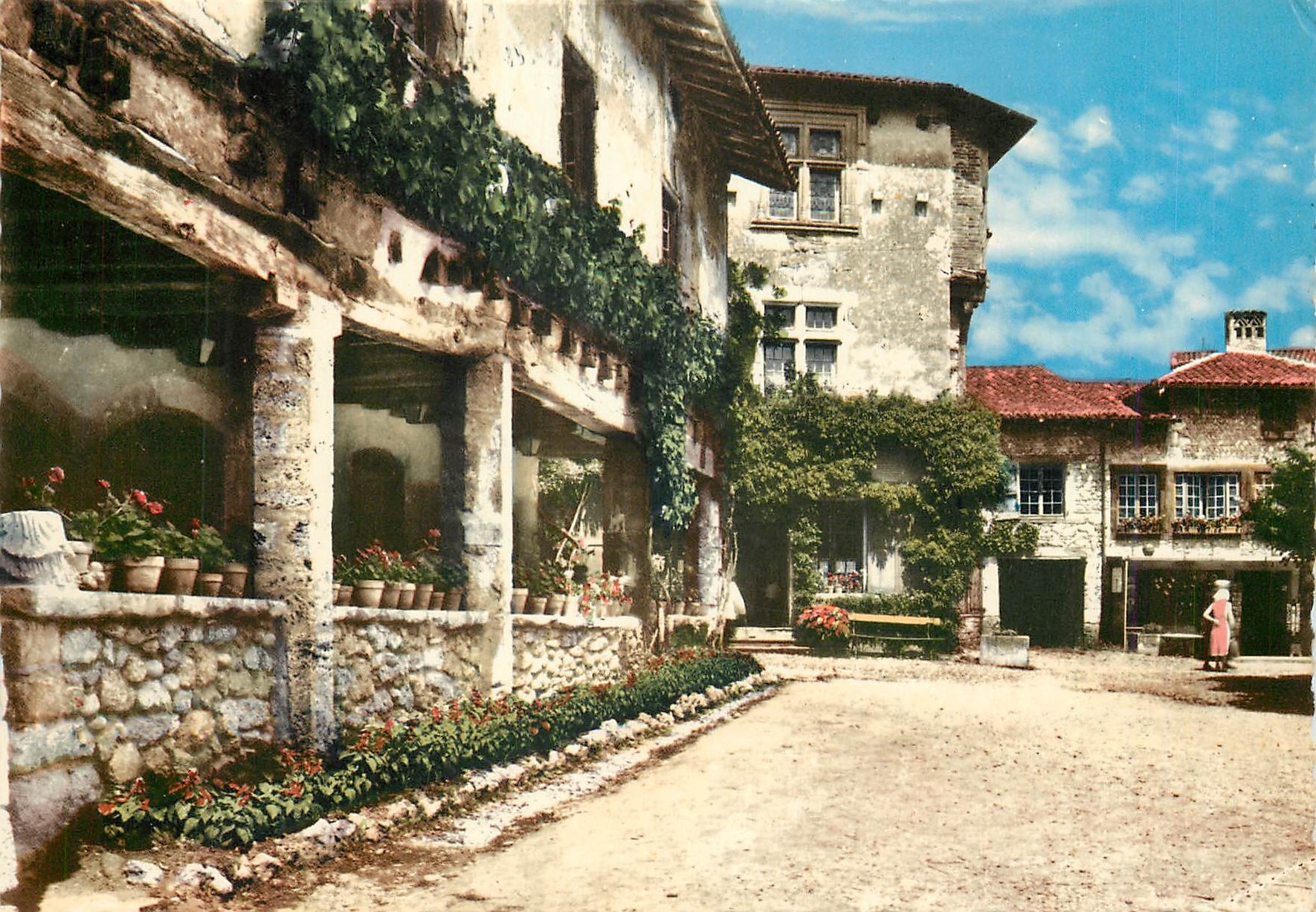 CPM Cite de Perouges Ain Un coin du Vieux Village 