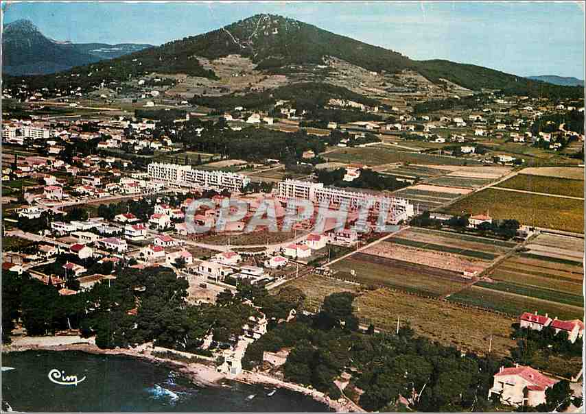 CPM Carqueiranne Var Les Pins Penches Le Carthage Le Paradis Vue aerienne 