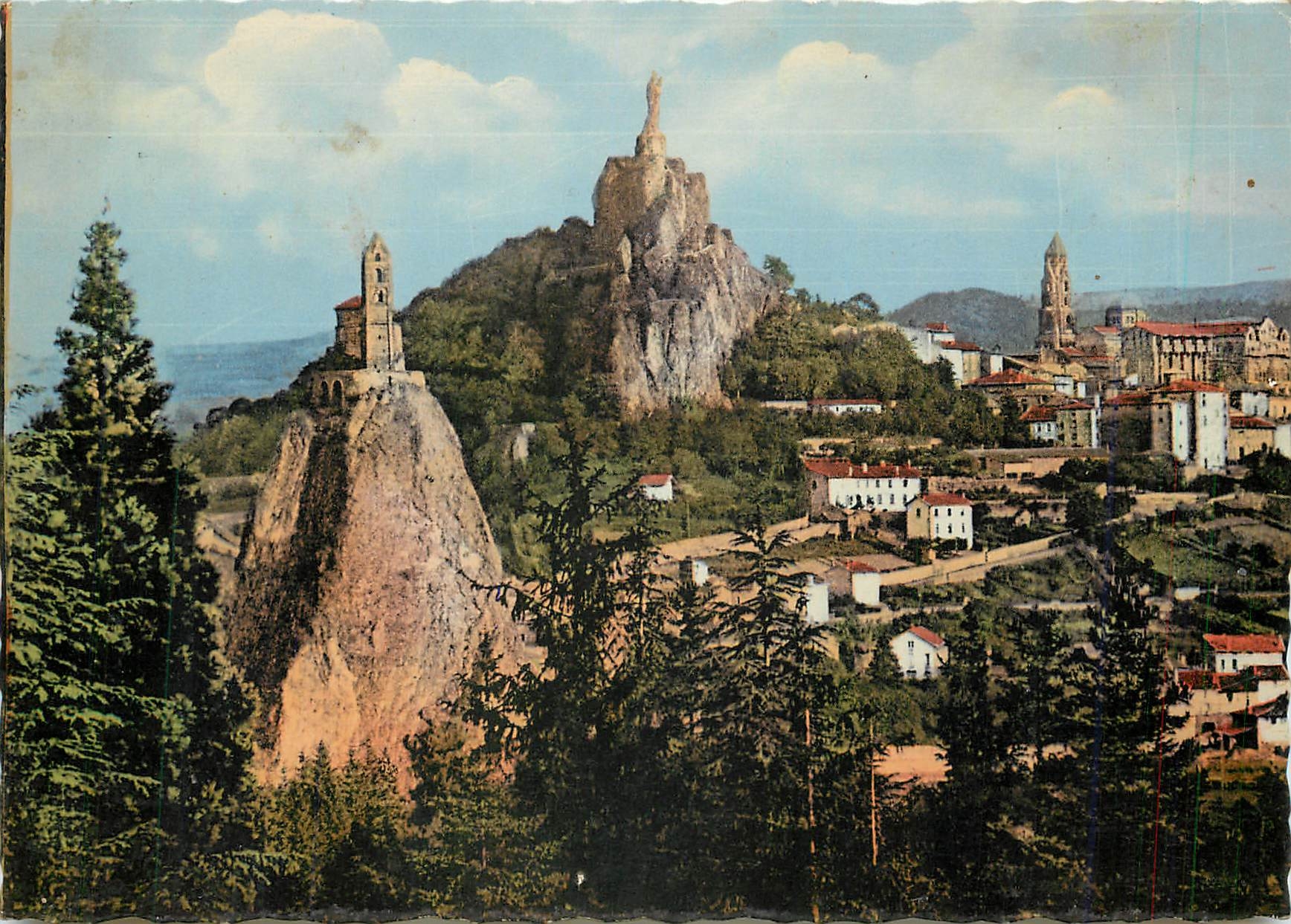 Le Puy-en-Velay — Vue prise à travers les Pins — Cie des Arts Photographiques