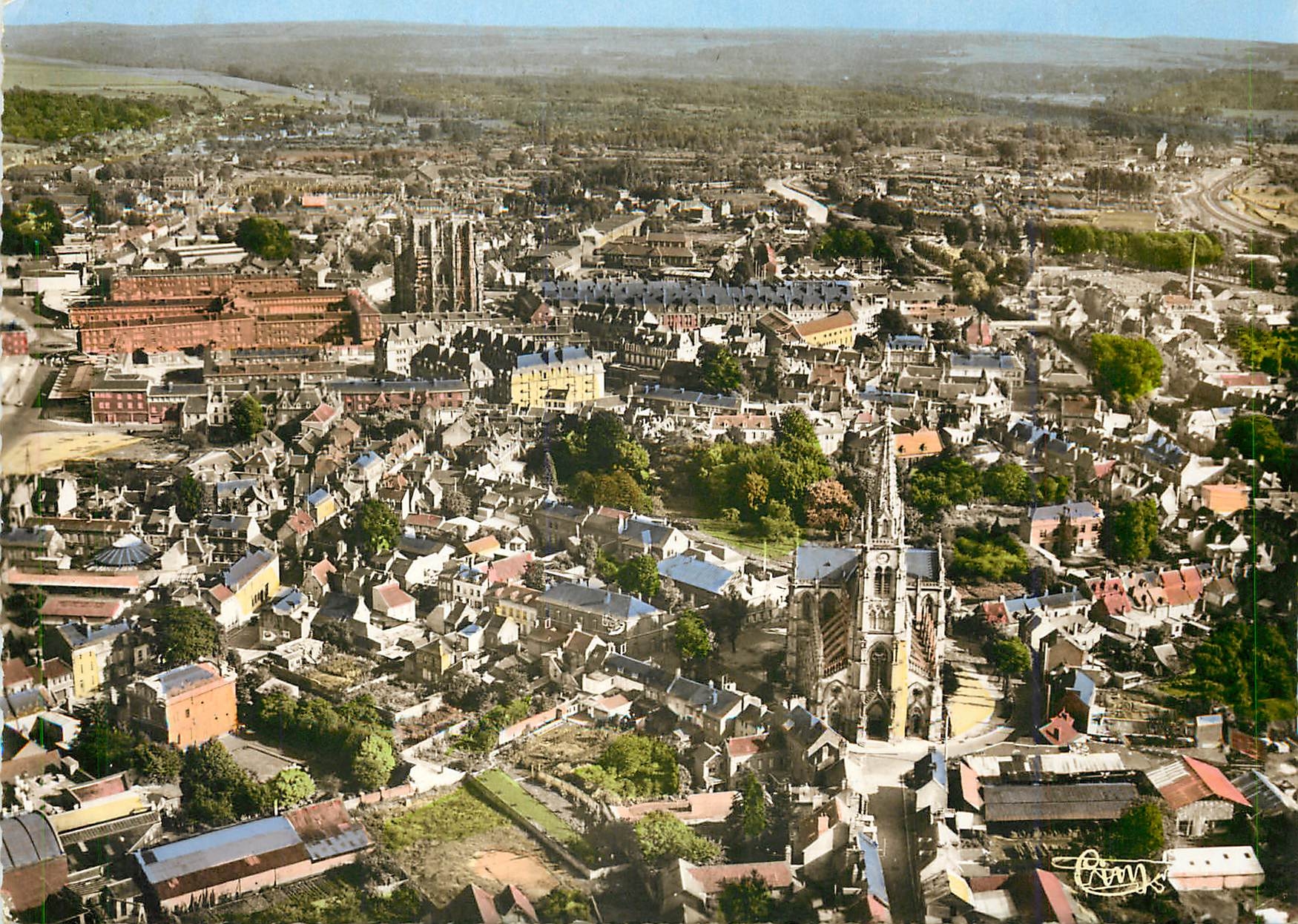 Abbeville (Somme) — Vue aérienne — Éditions Véritable