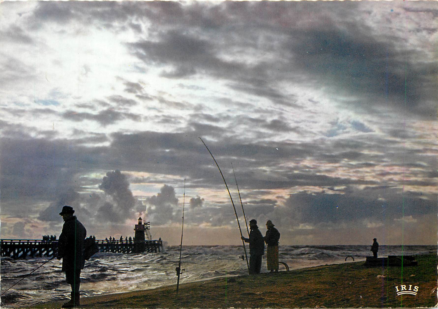 CPM Capbreton Landes L'Estacade au crepuscule Peche Pecheur