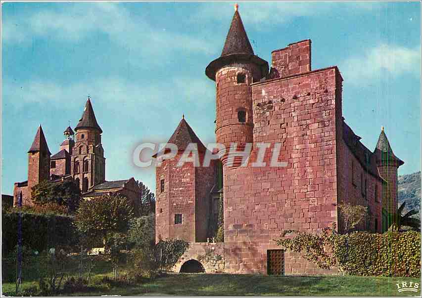 CPM Correze Pittoresques Collonges la Rouge Tours de l'Eglise et chateau de Vassignac 