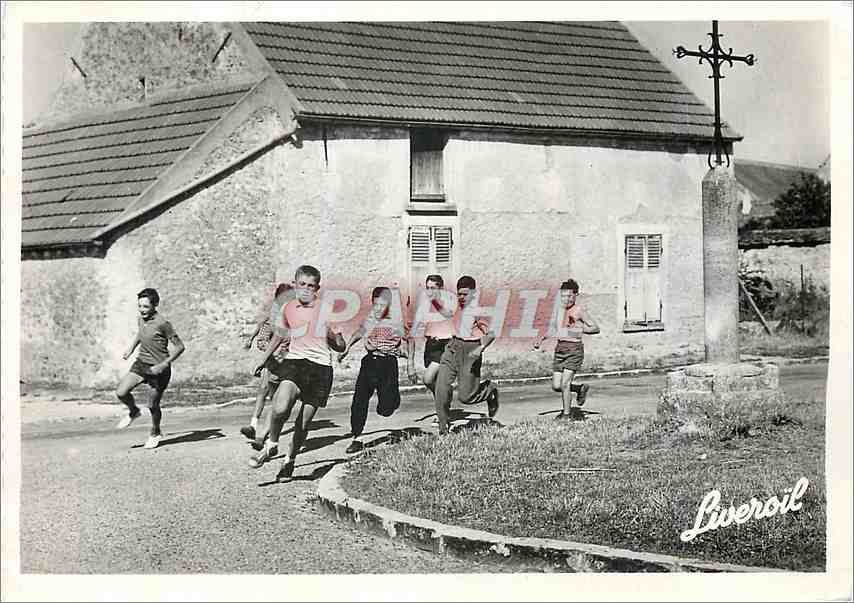 Course de jeunes hommes — Livéroil — éditeur Livéroil
