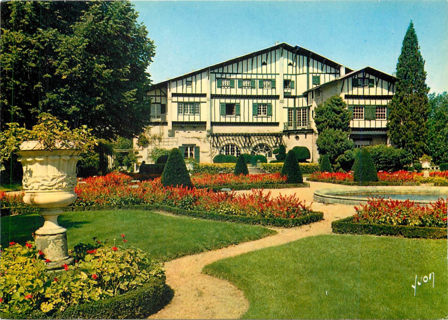 CPM Cambo les Bains Pyrenees Atlantiques Arnaga demeure d'Edmond Rostand 