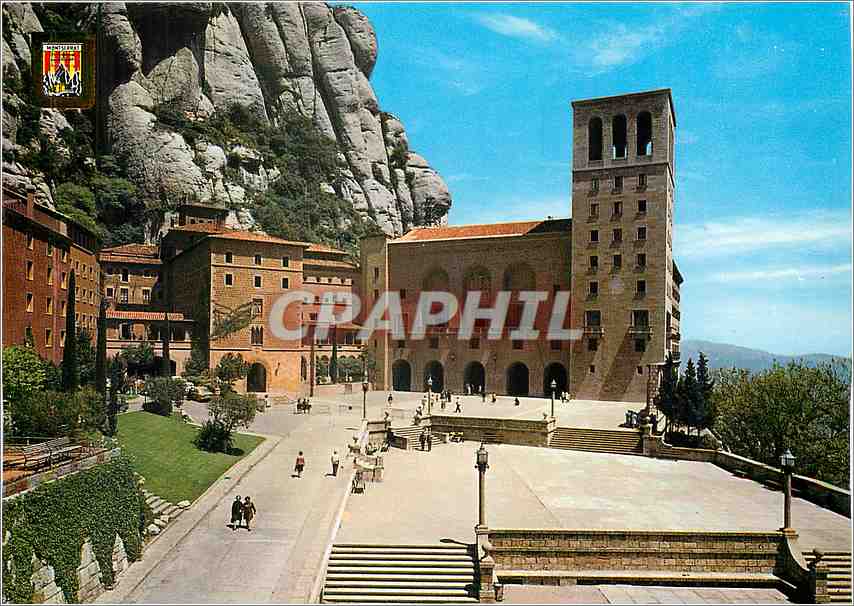 CPM Montserrat Facade et Place du Sanctuaire 