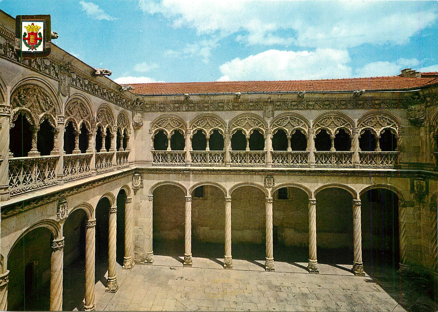 CPM Valladolid Cour St Gregorio Musee National d'Euculpture 