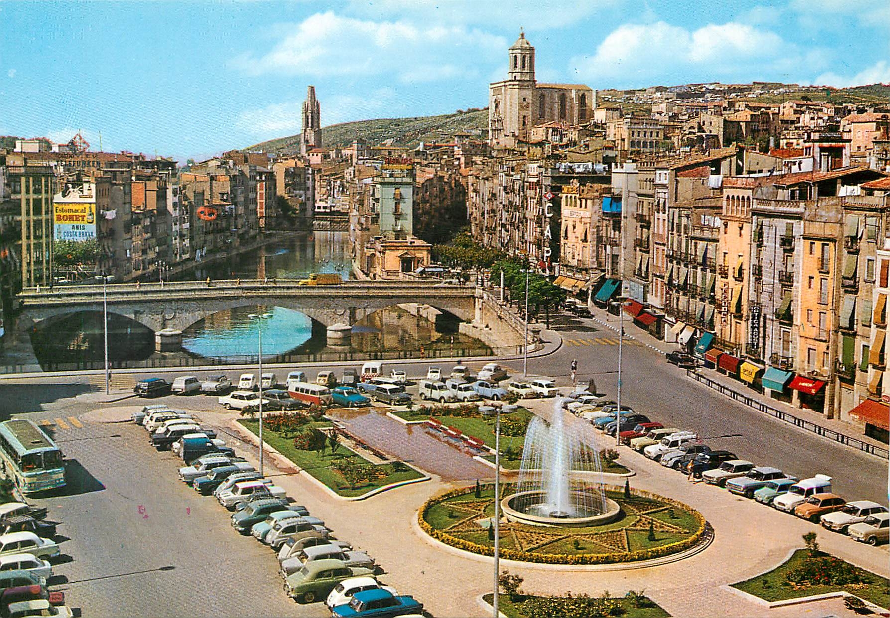 CPM Gerona Place de Catalogne et l'Onar 