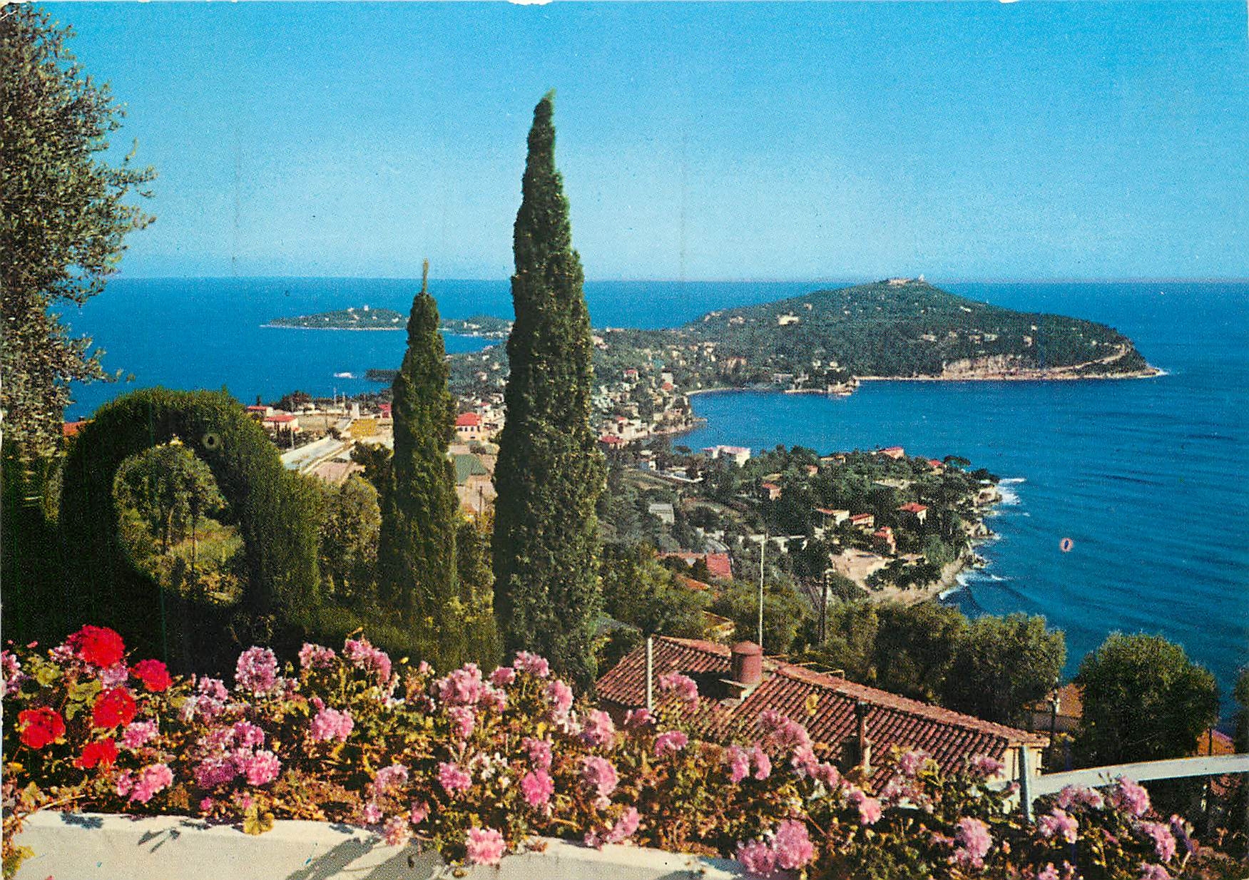 CPM Vue pittoresque de la Cote d'Azur 