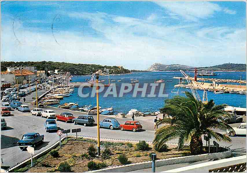 CPM La Cote d'Azur Pays du Soleil Le Brusc Var Vue generale du Port 