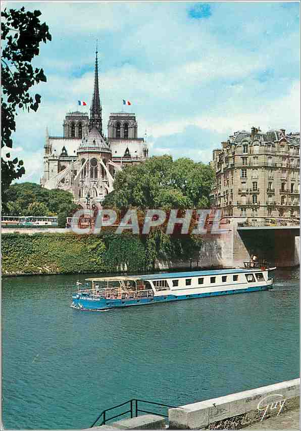 CPM Paris La Seine et l'abside de la Cathedrale Notre Dame 